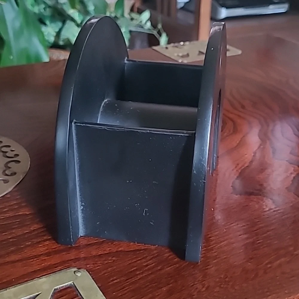 Desktop Pencil & Pen Cup